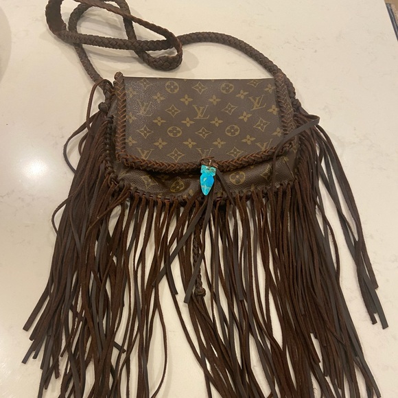 Louis Vuitton Vintage purse with fringe - Picture 3 of 5